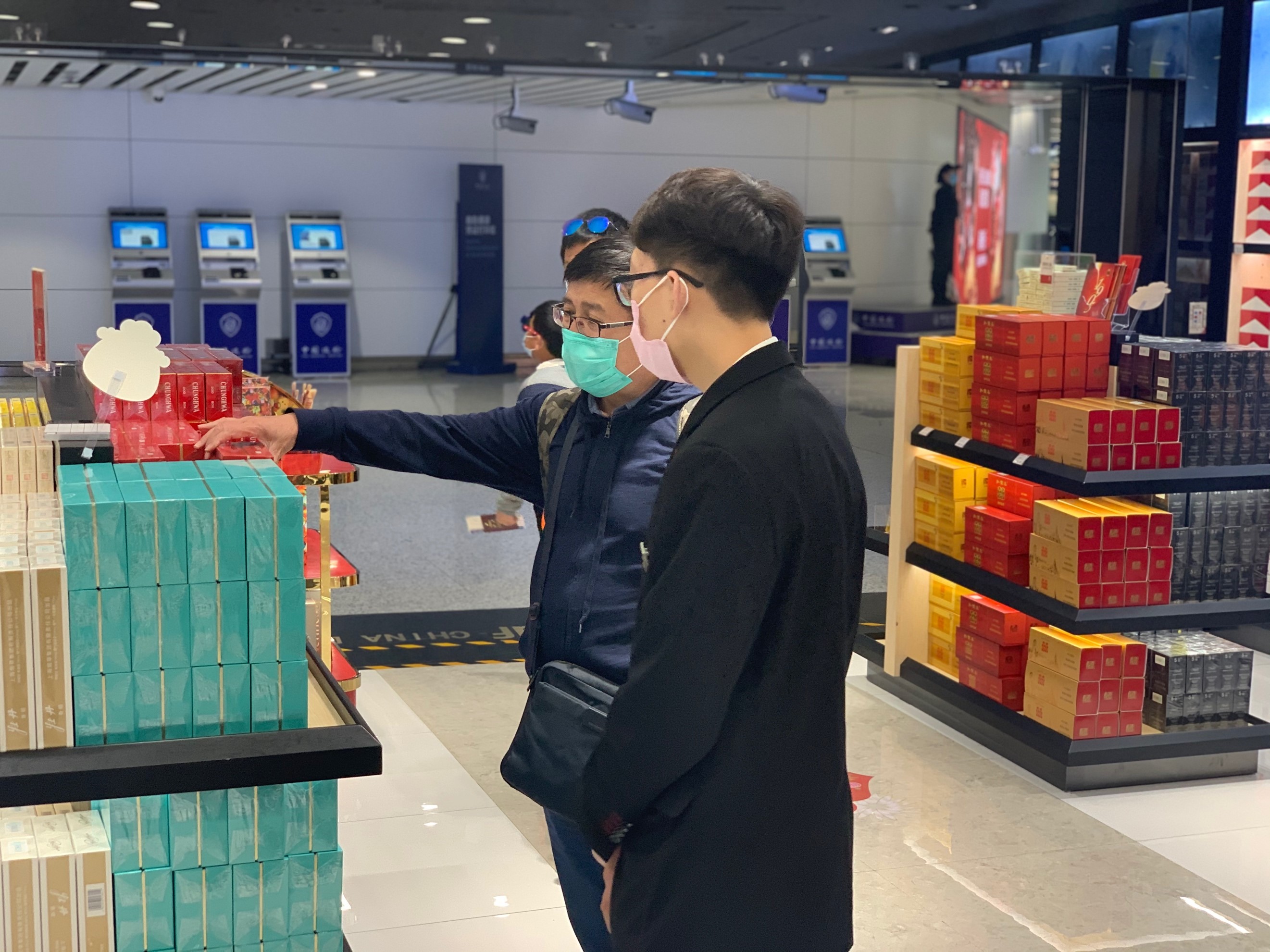 【中國(guó)免稅人在行動(dòng)?黨員先鋒篇】之二： 不忘初心，凝心聚力——中免黨員抗擊疫情，發(fā)揮黨員先鋒模范作用