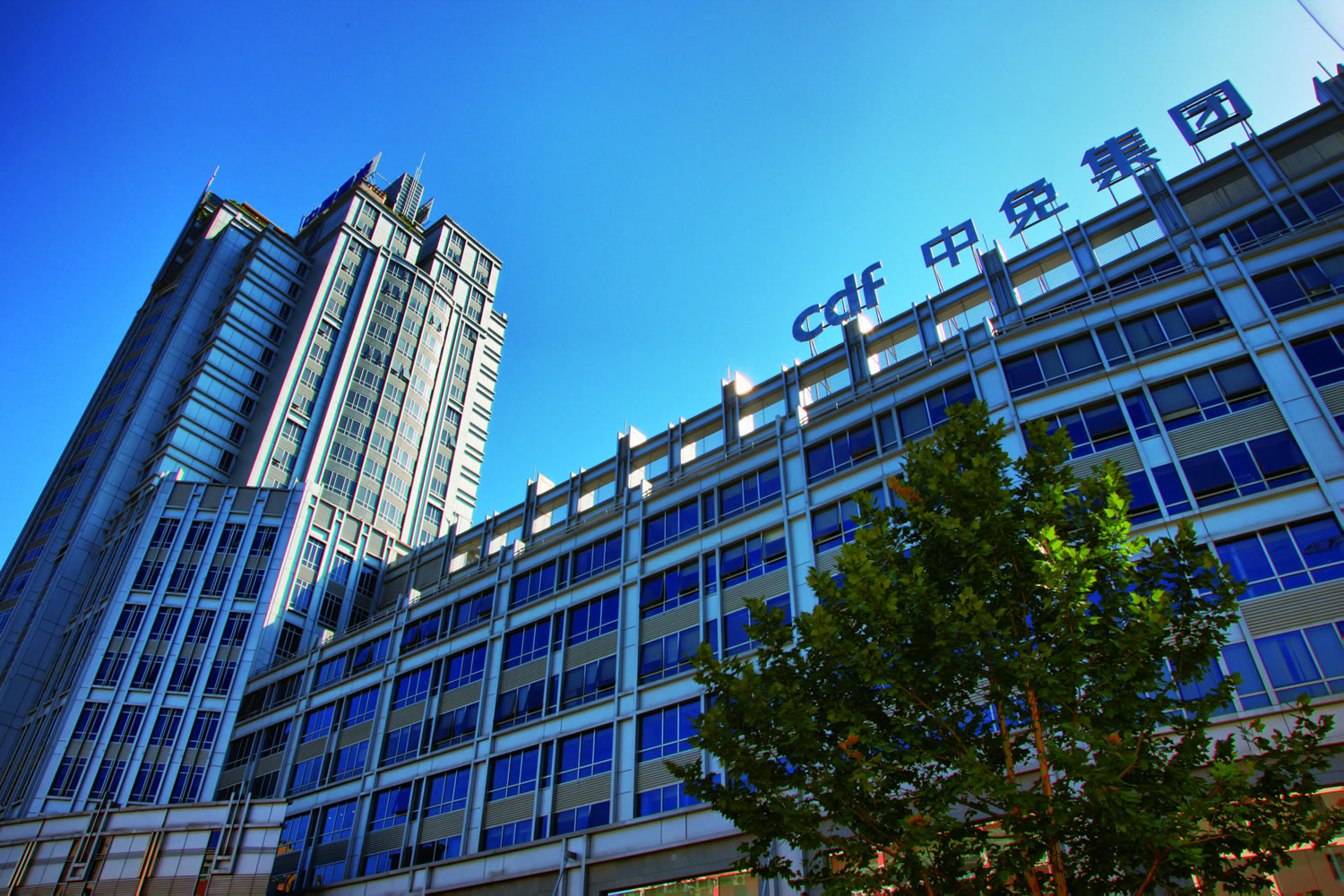 中免集團(tuán)又拿下兩城！成功中標(biāo)成都和天津市內(nèi)免稅店